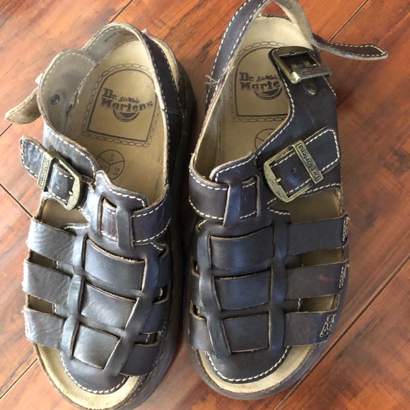 dr marten sandals canada